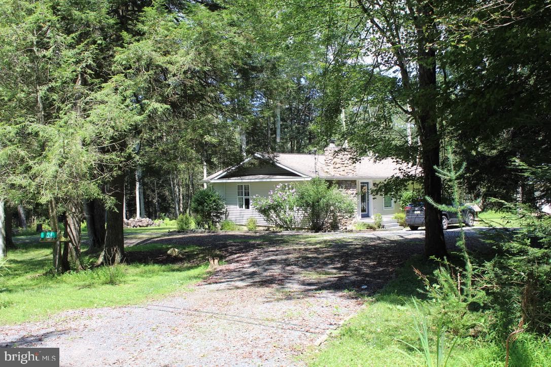 226 George Drive photo 2