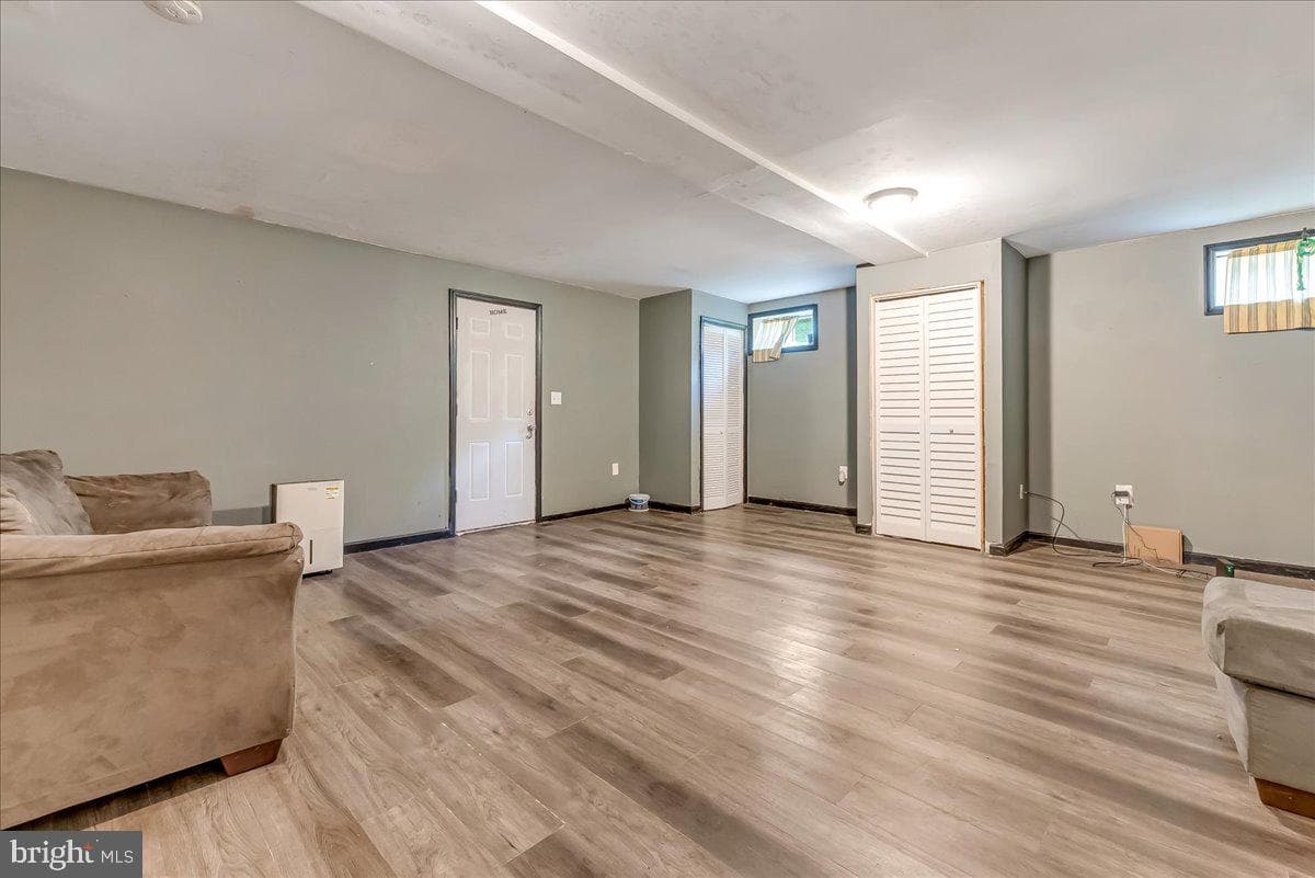 119 Rolling View Drive photo 31