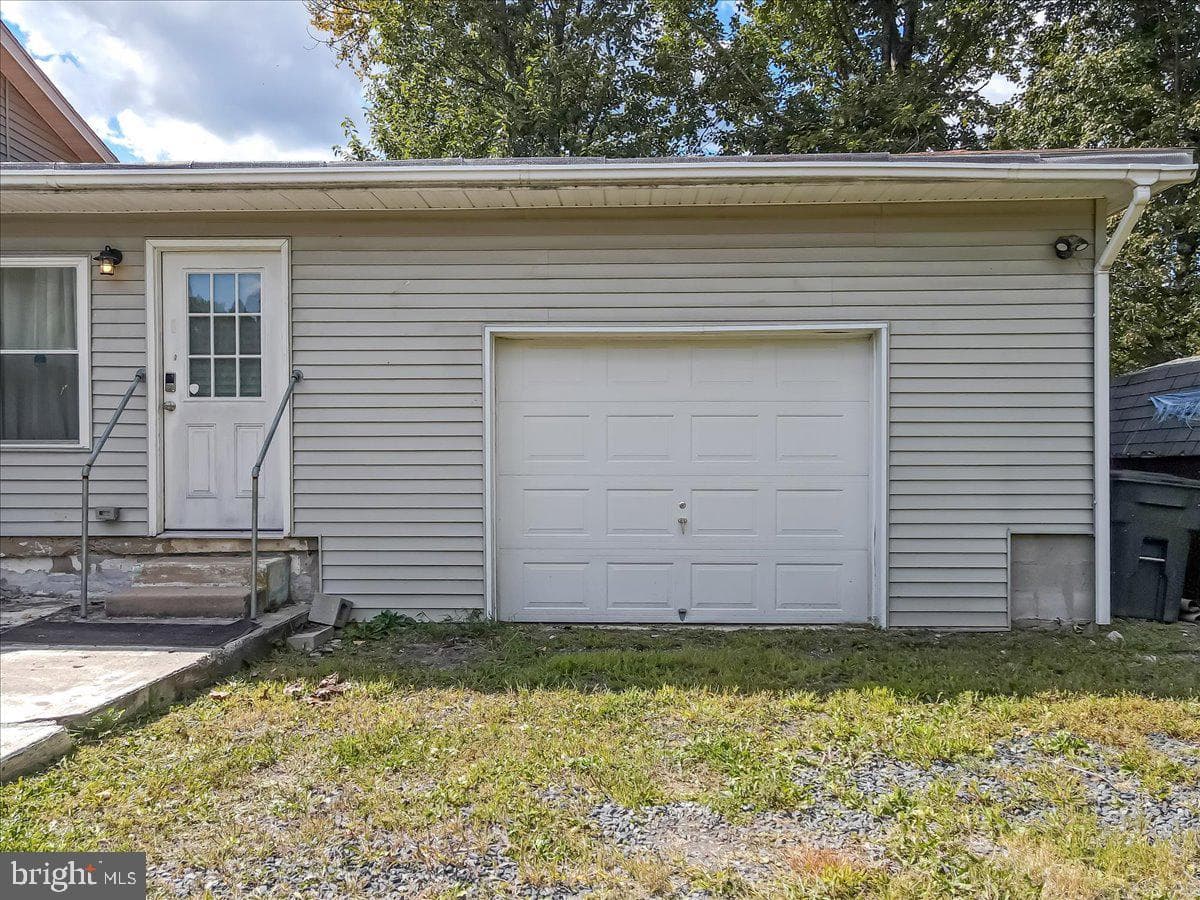 119 Rolling View Drive photo 46