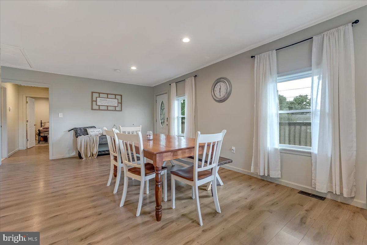 119 Rolling View Drive photo 9
