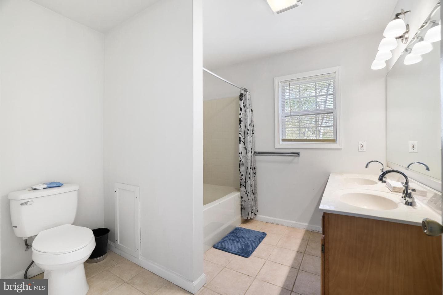 9839 Deerwood Drive photo 33