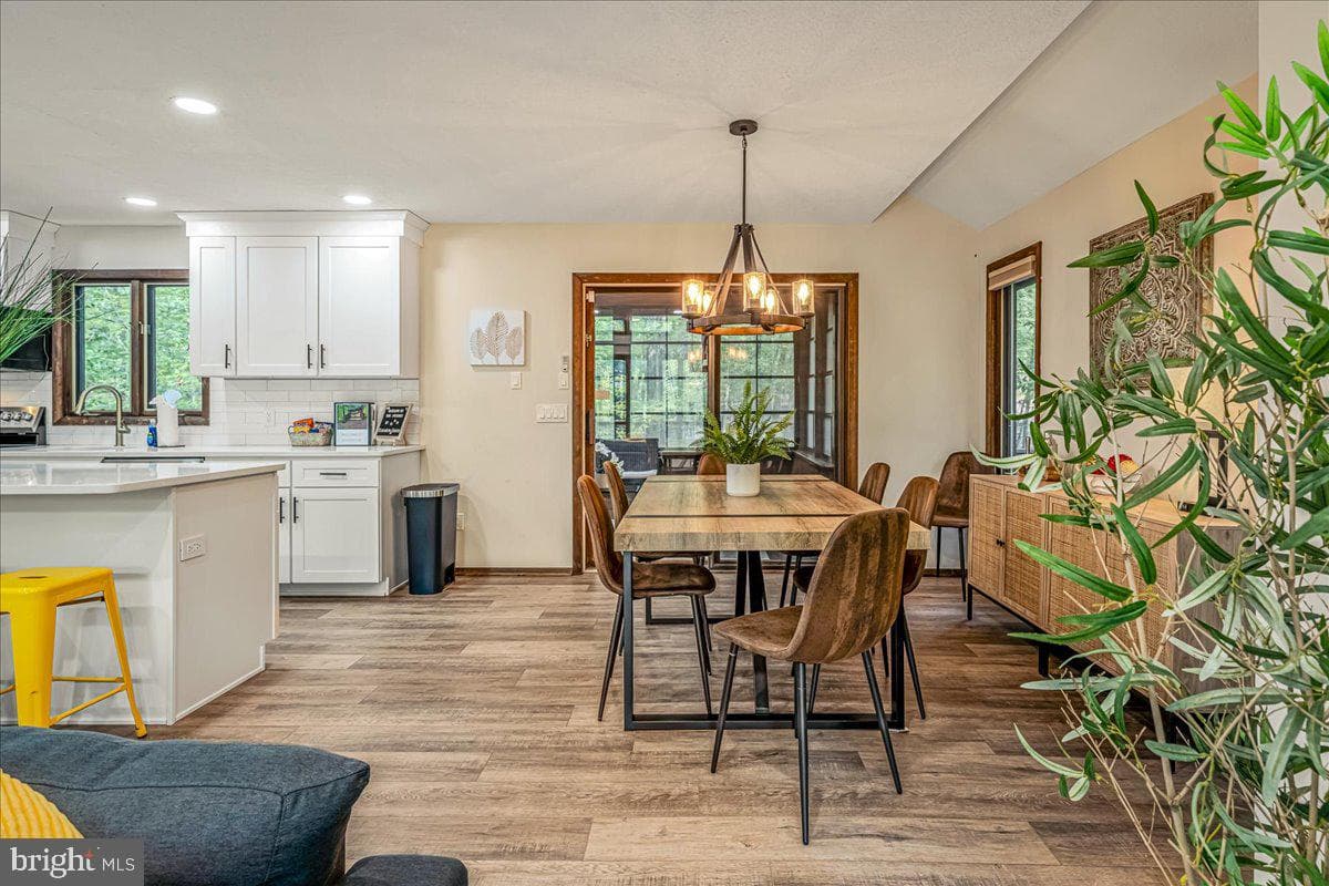 1119 Kensington Drive photo 13