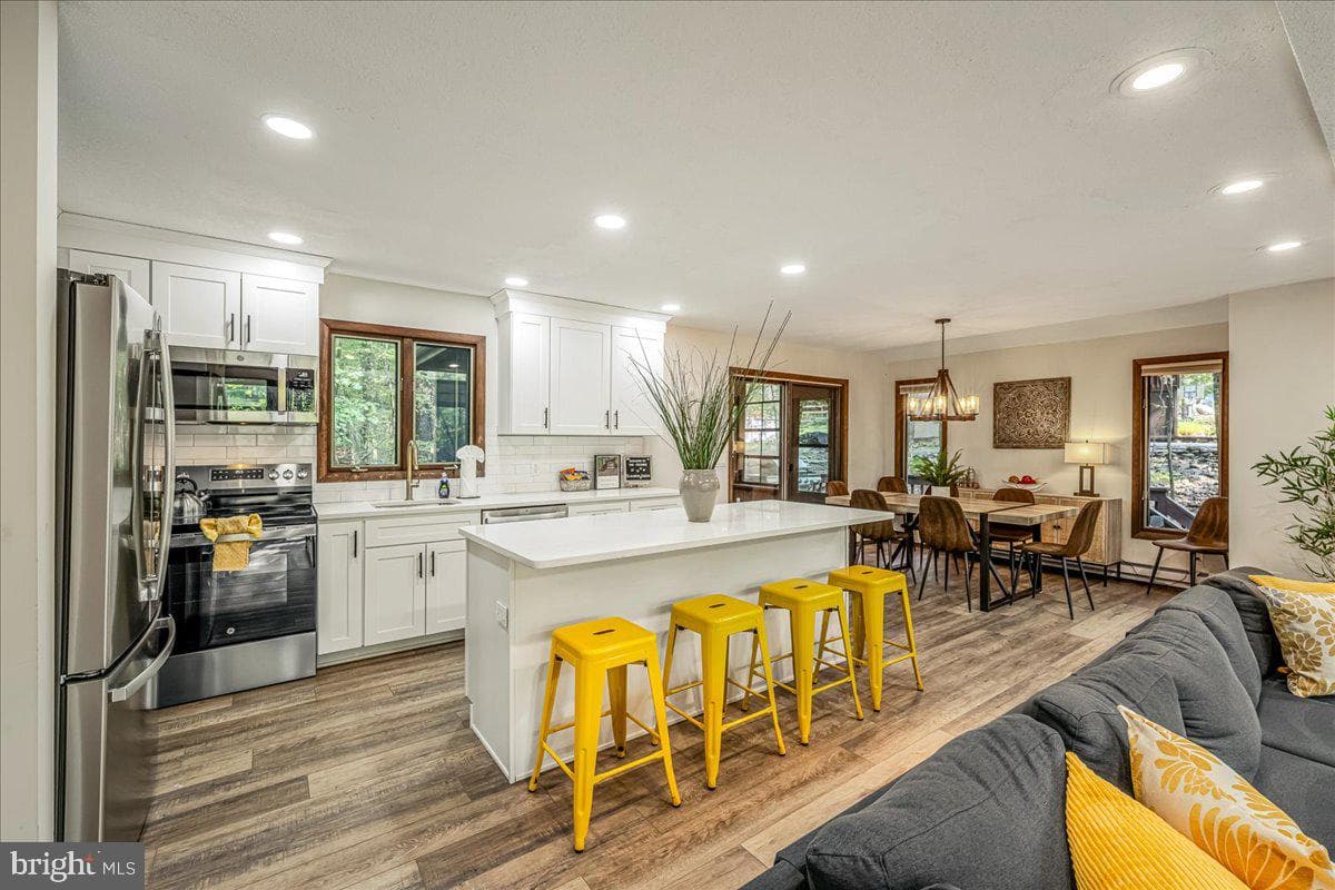 1119 Kensington Drive photo 22