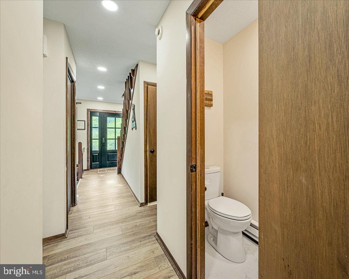 1119 Kensington Drive photo 25