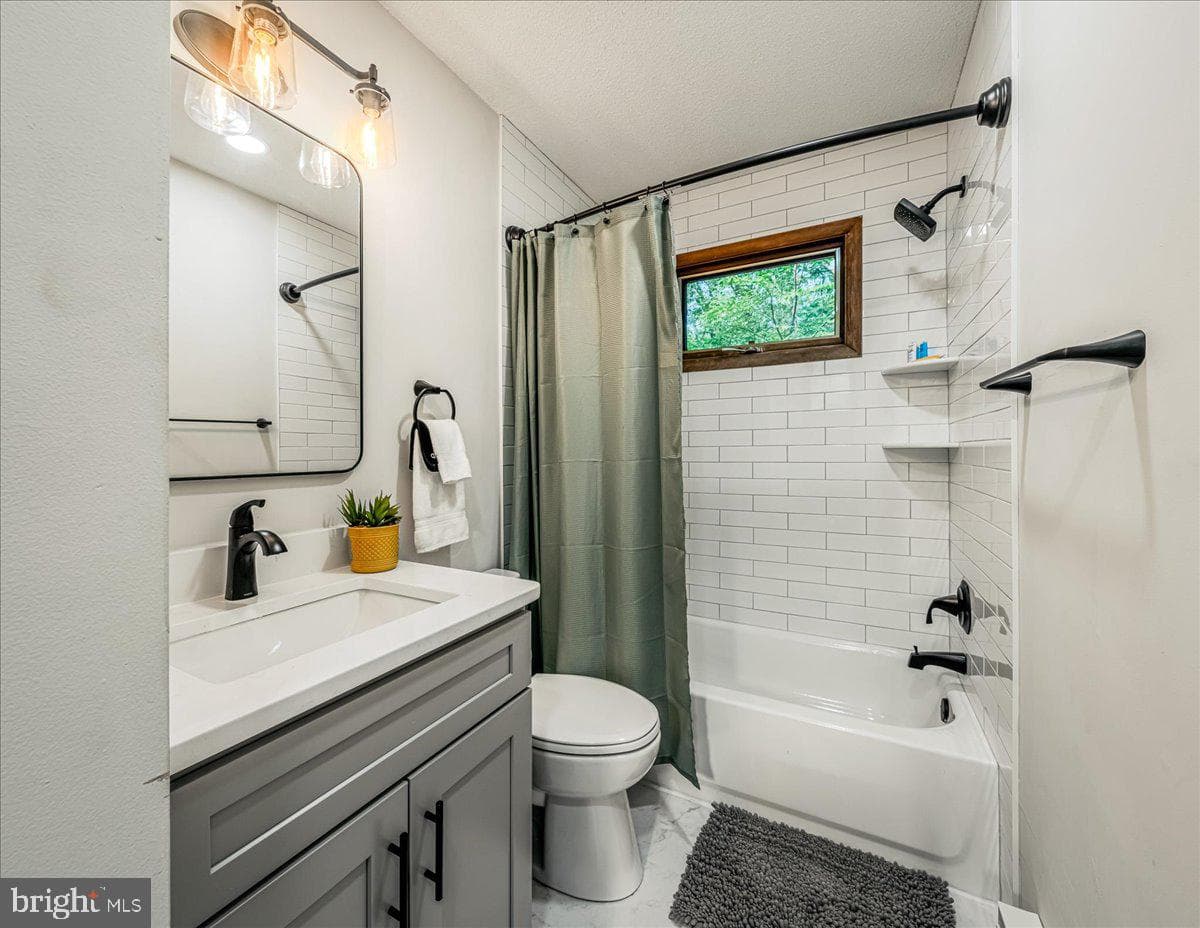 1119 Kensington Drive photo 42