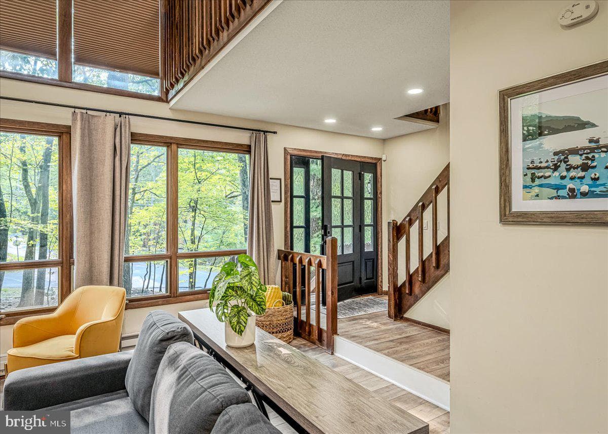 1119 Kensington Drive photo 6