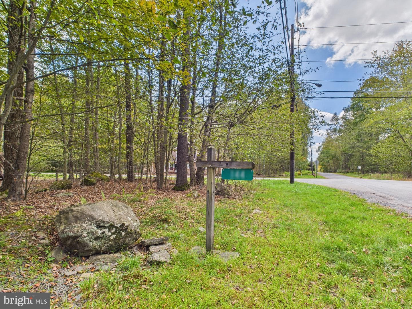 144 Maxatawny Drive photo 46