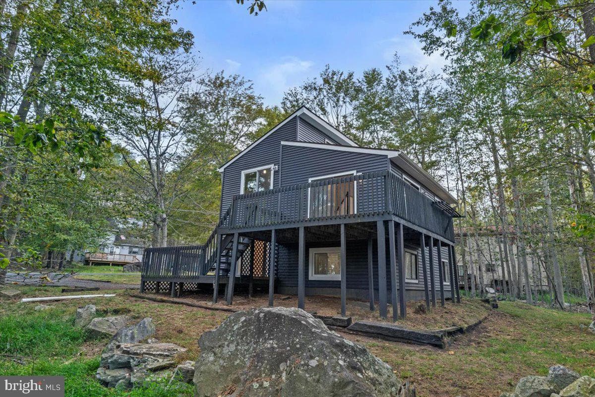 2914 Fairhaven Drive, Tobyhanna