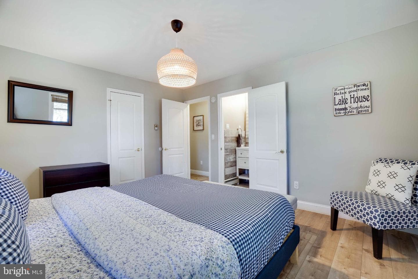 5160 Hummingbird Drive photo 23