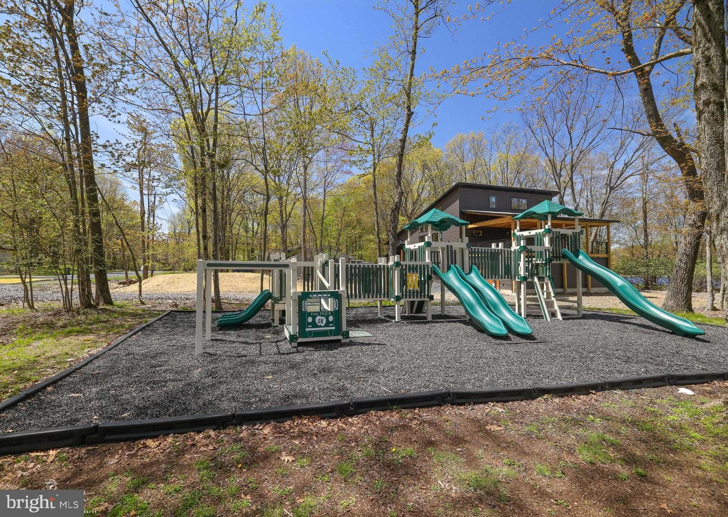 5160 Hummingbird Drive photo 59