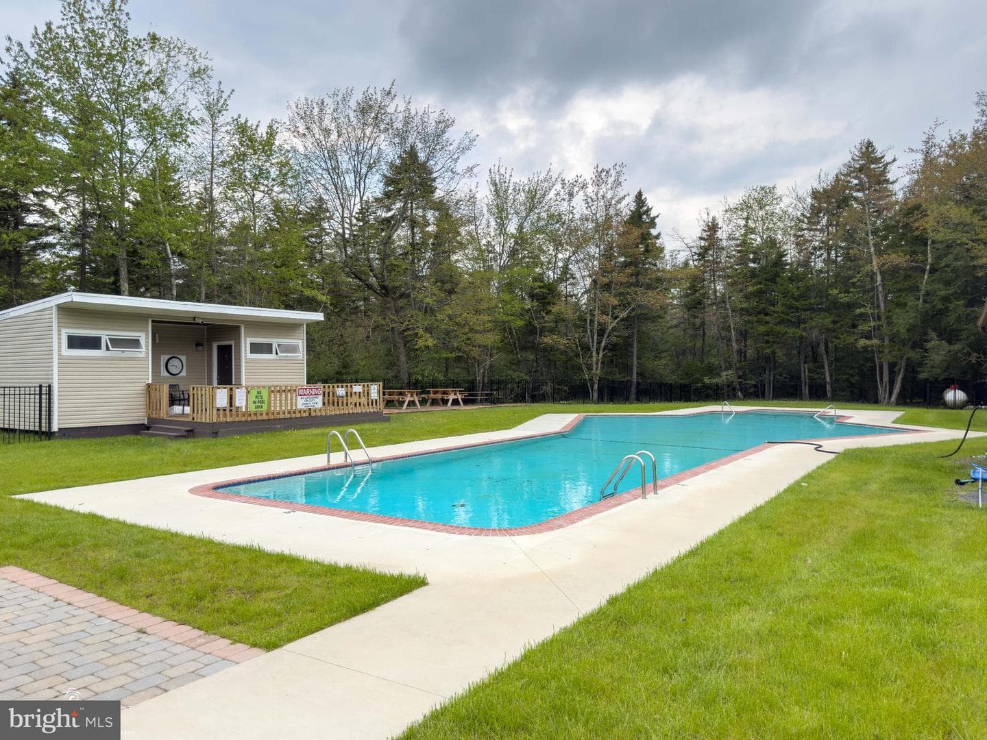 5160 Hummingbird Drive photo 72