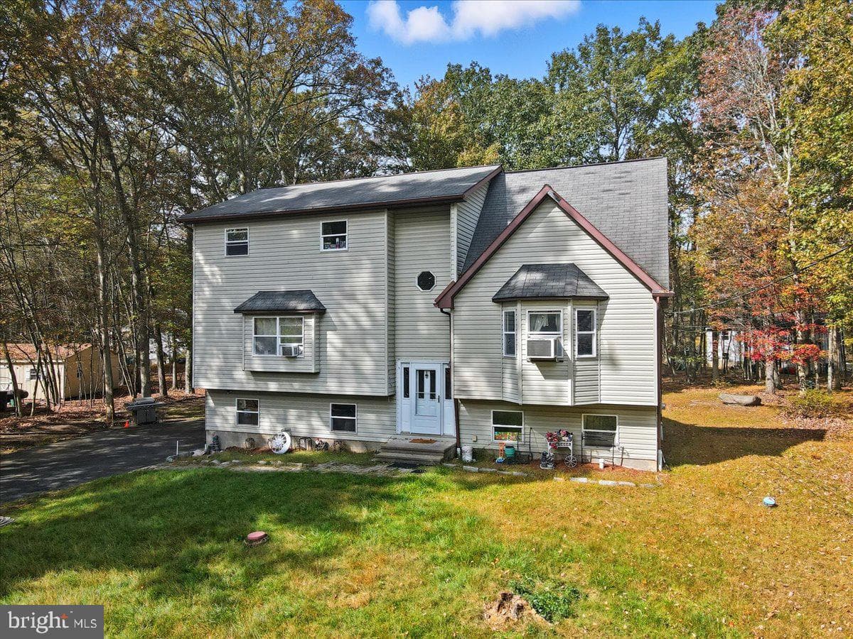209 Julian Terrace, East Stroudsburg