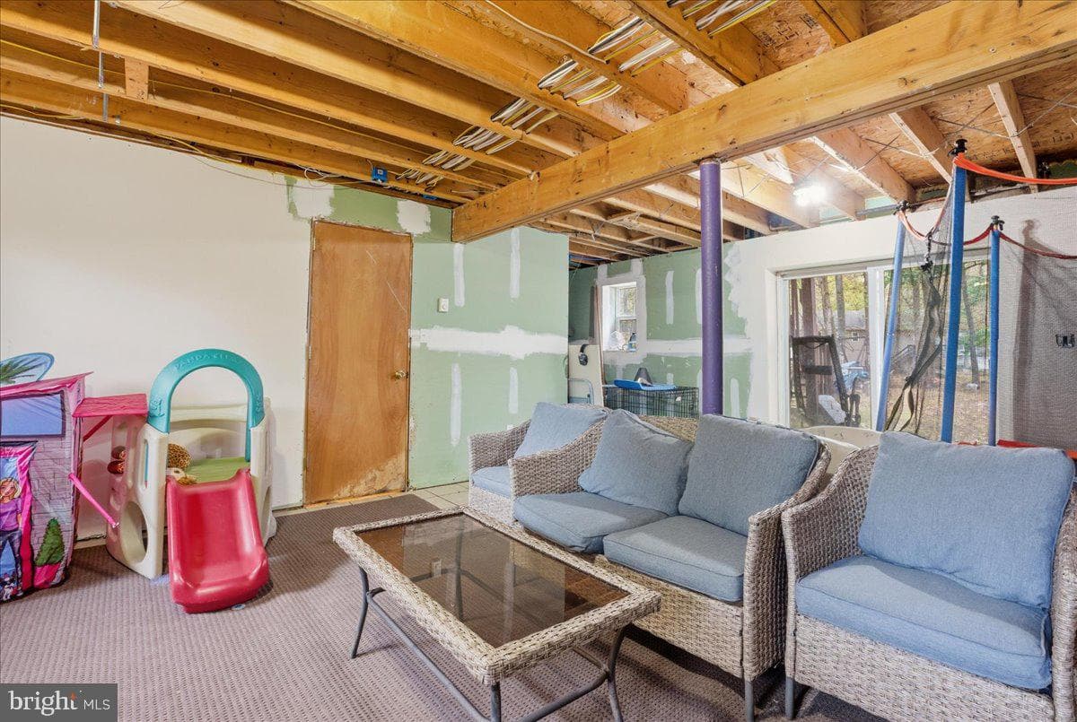 209 Julian Terrace photo 35