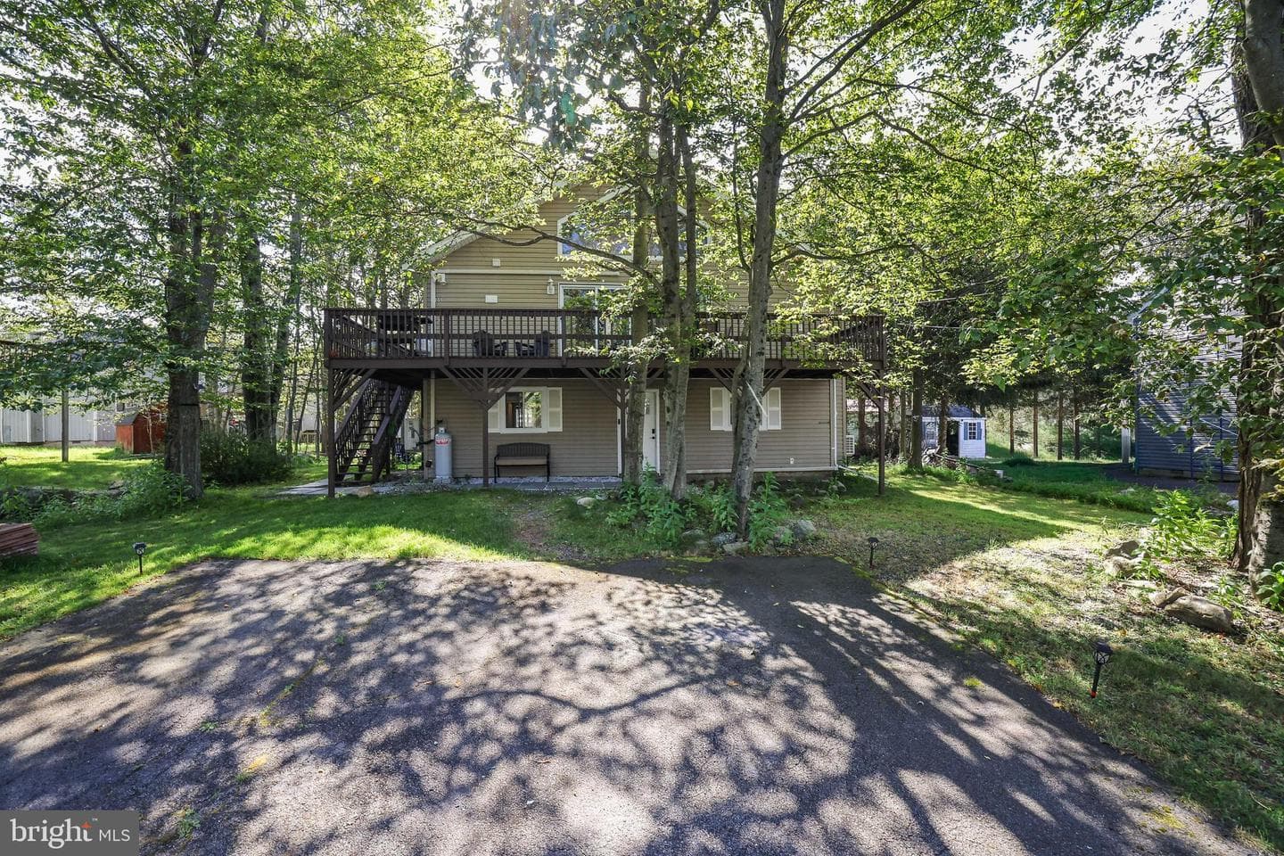 6323 Ventnor Drive photo 2