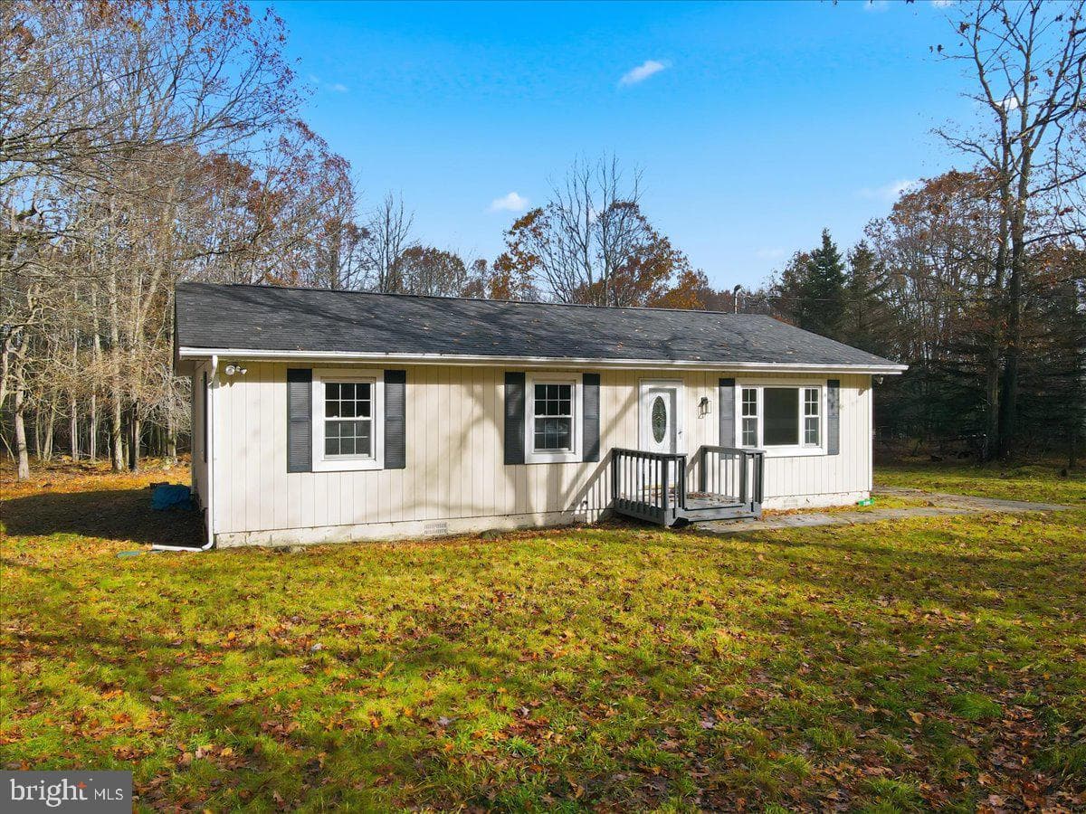 395 Sullivan Trail photo 32