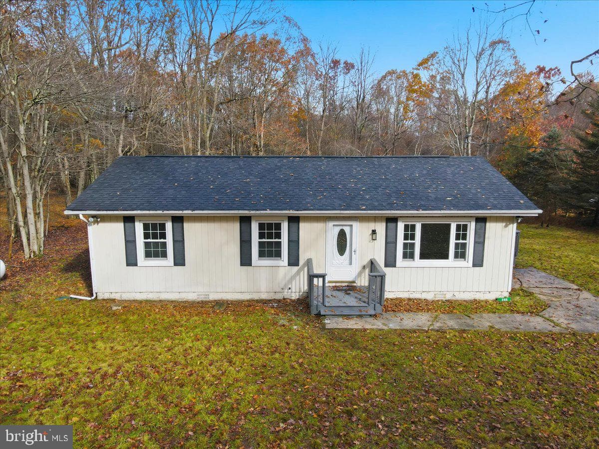 395 Sullivan Trail photo 35
