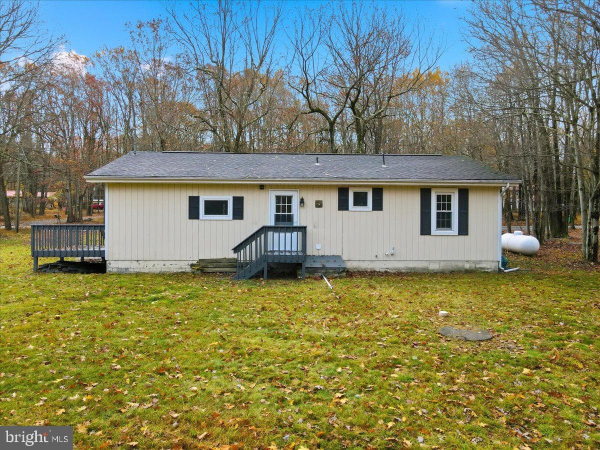 395 Sullivan Trail photo 36