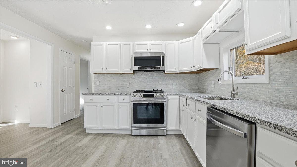 395 Sullivan Trail photo 4