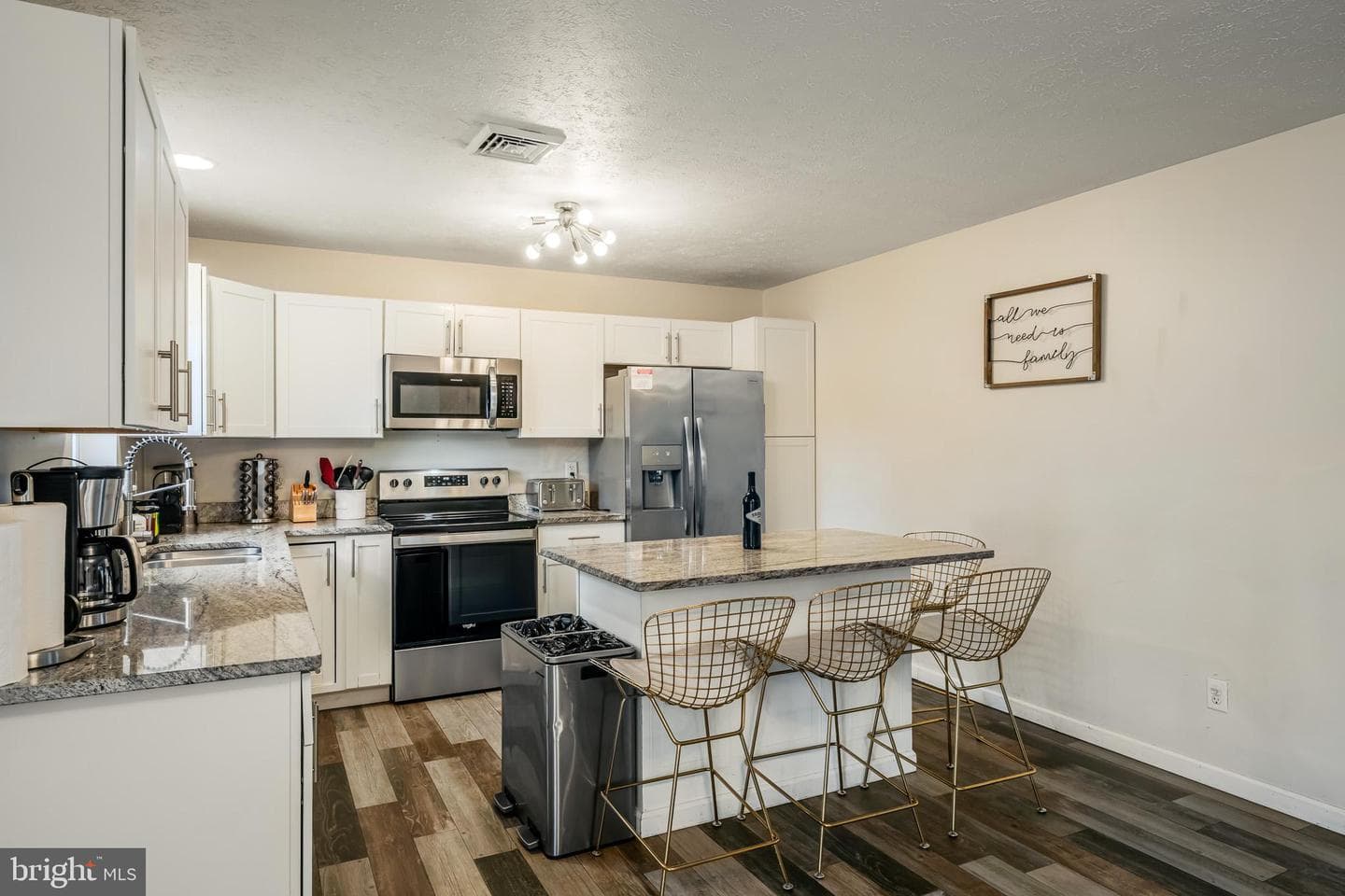 2127 Warwick Circle photo 11