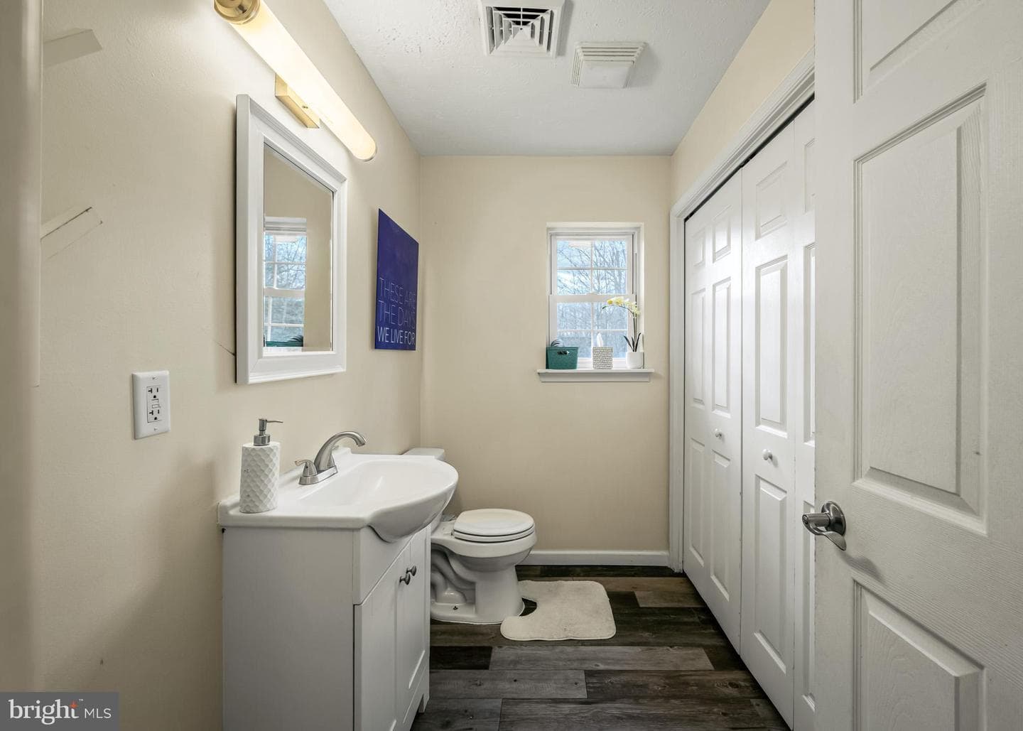 2127 Warwick Circle photo 14