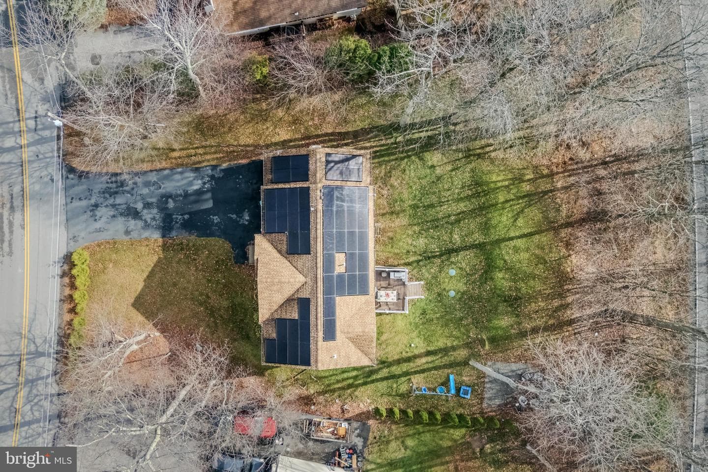 2127 Warwick Circle photo 3