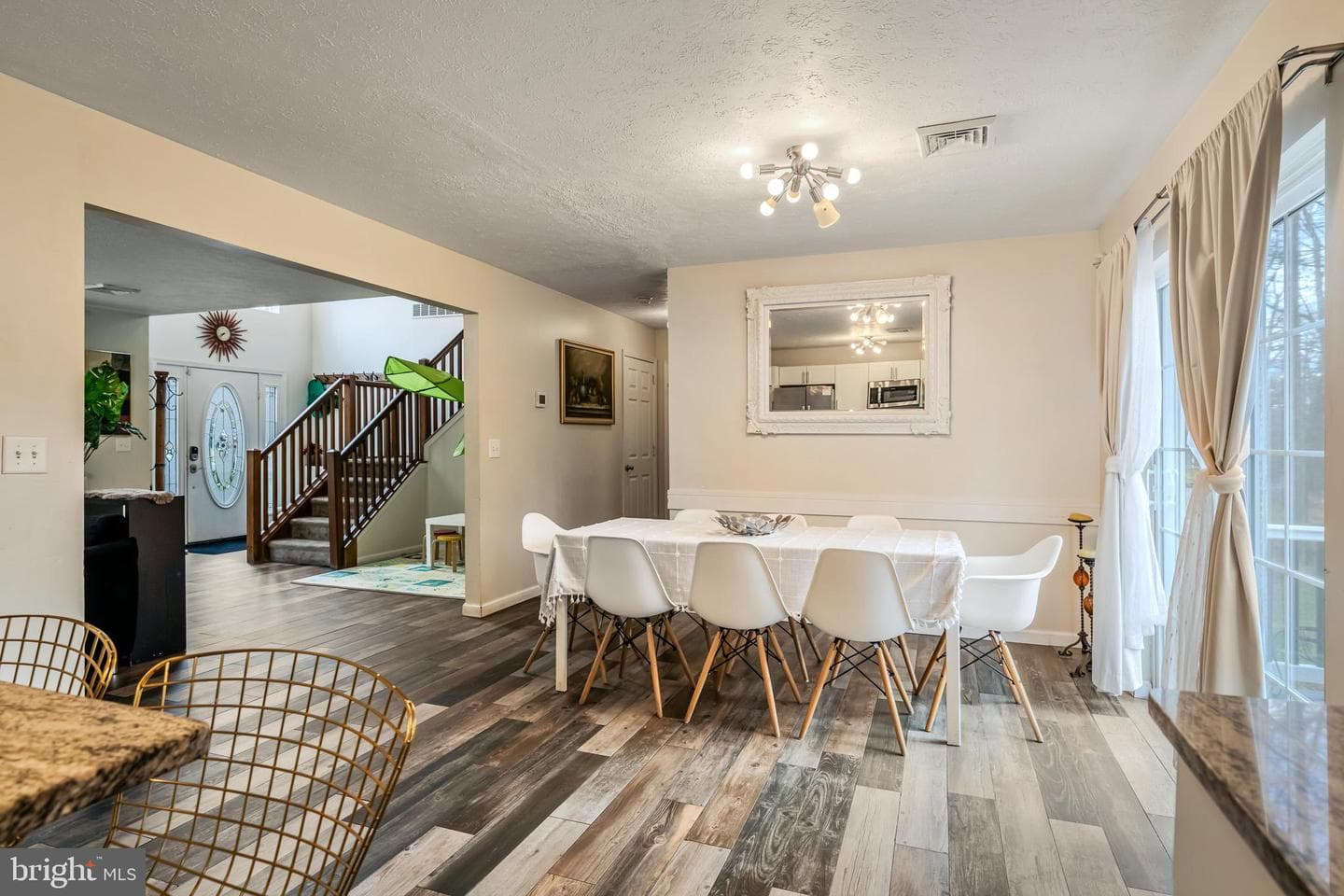 2127 Warwick Circle photo 8