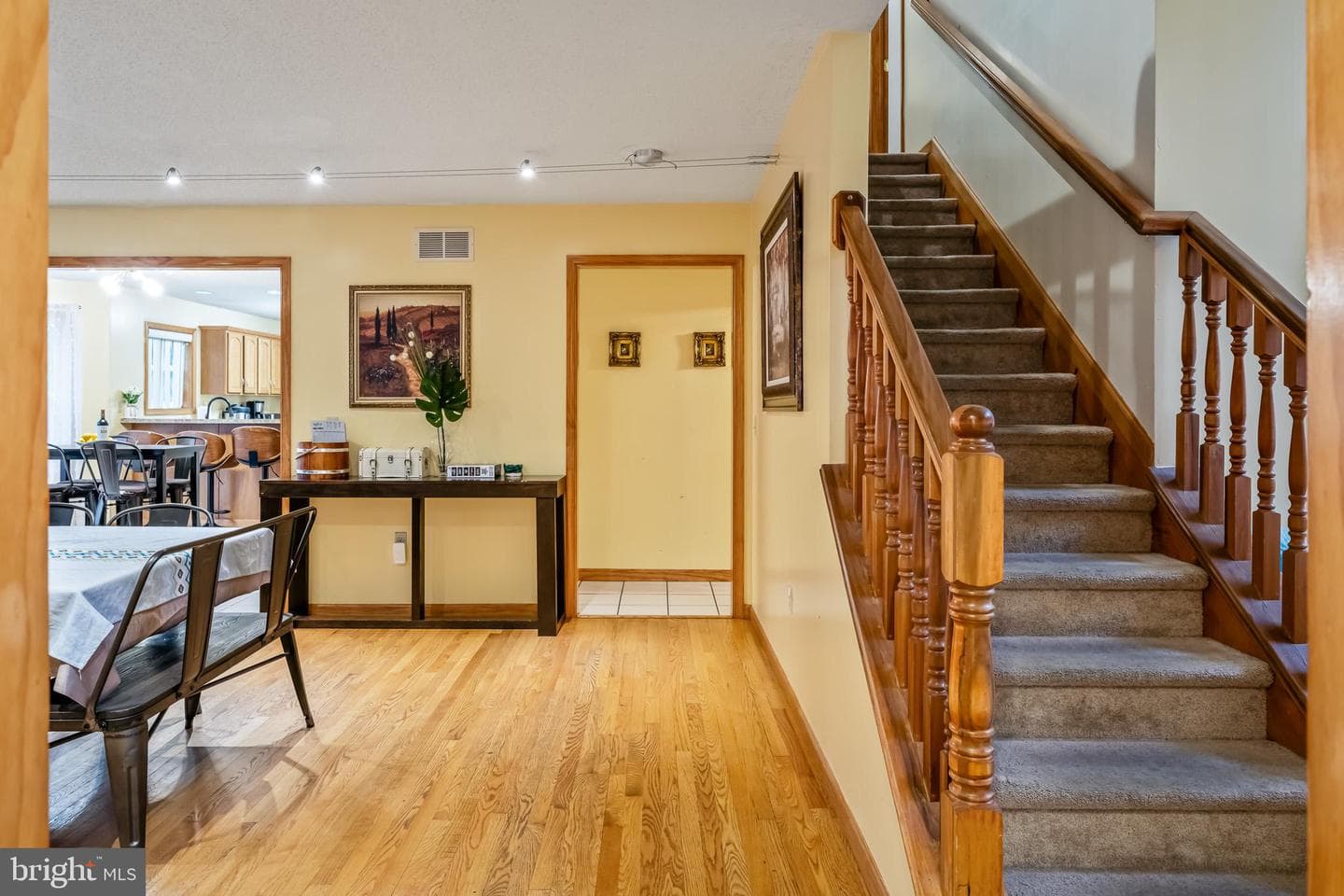 2121 Warwick Circle photo 20