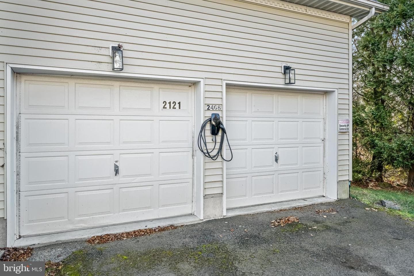 2121 Warwick Circle photo 3