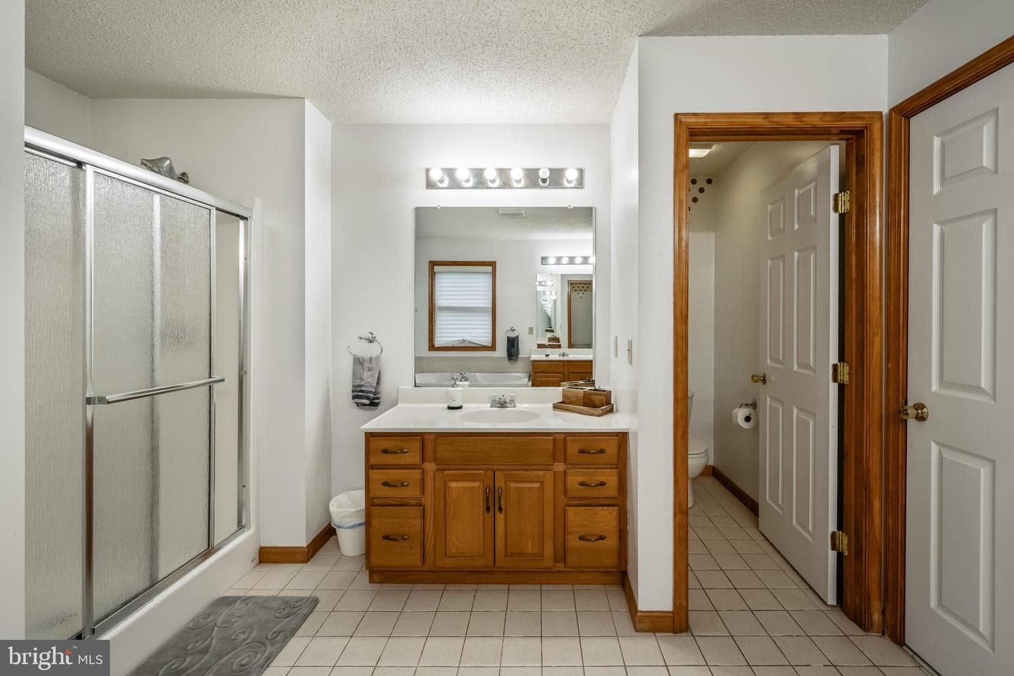 2121 Warwick Circle photo 43