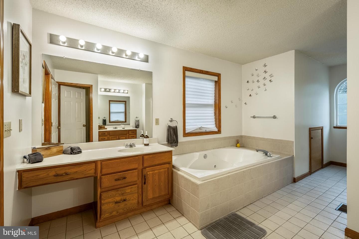 2121 Warwick Circle photo 46
