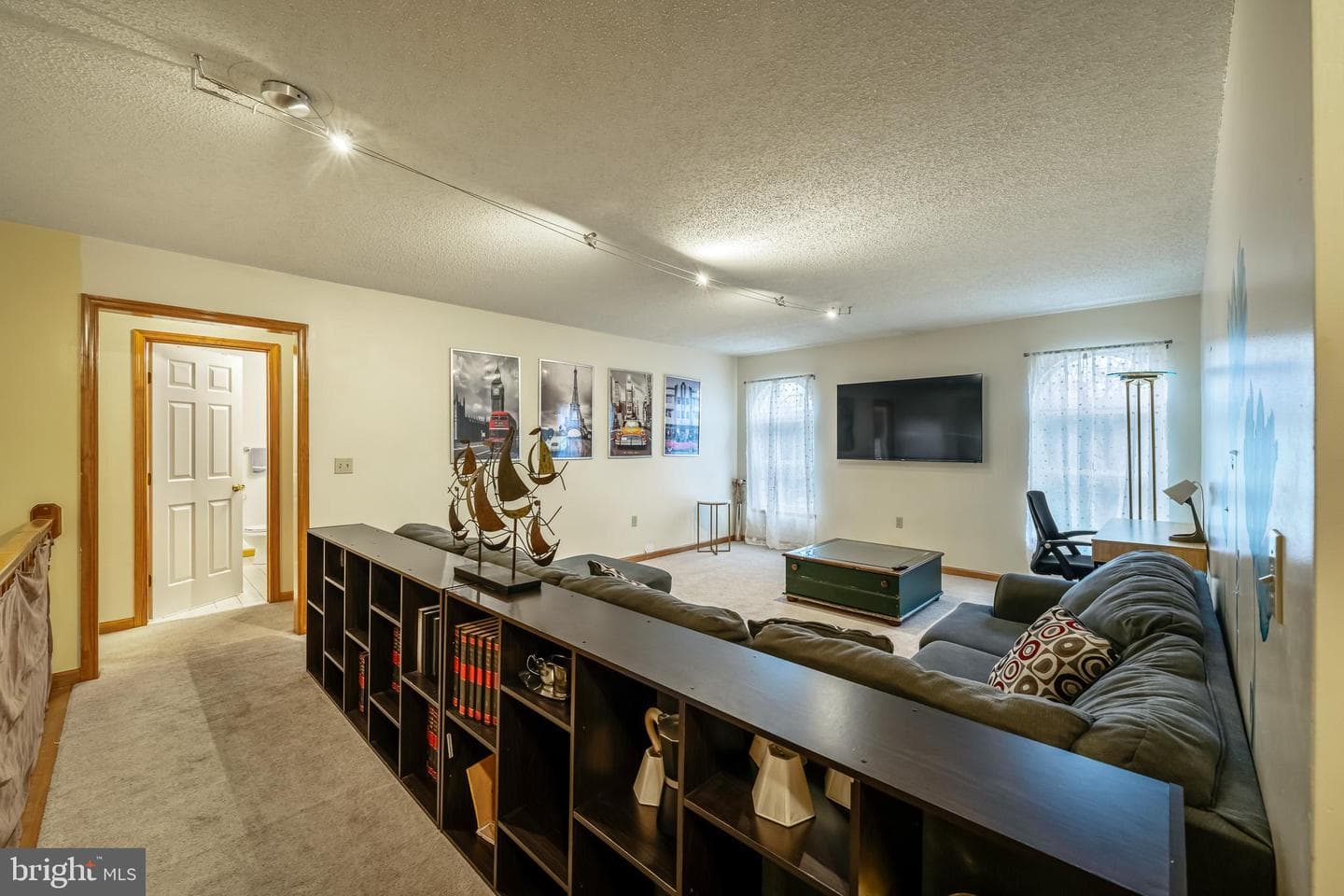 2121 Warwick Circle photo 47