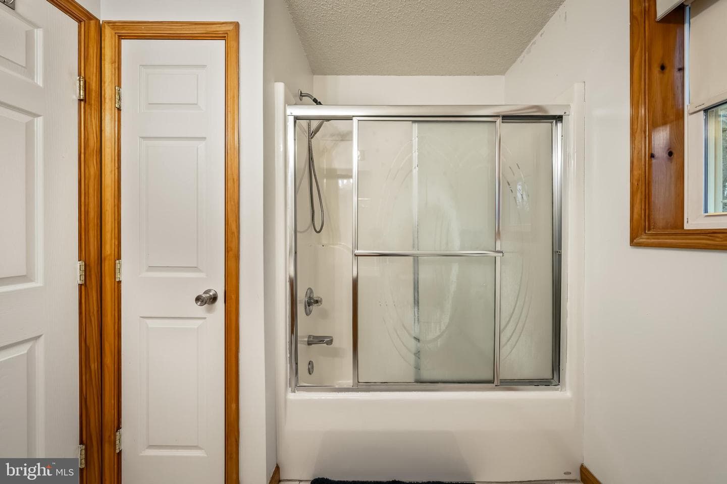 2121 Warwick Circle photo 53