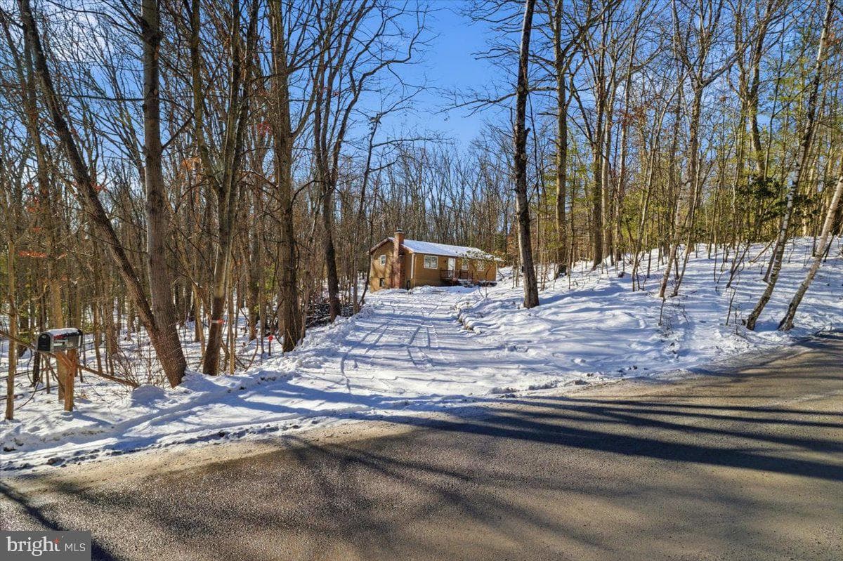 143 Anglemire Drive photo 17