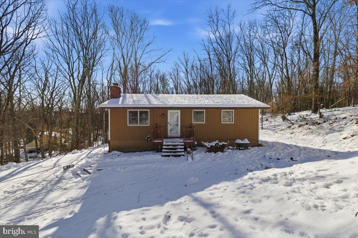 143 Anglemire Drive photo 2