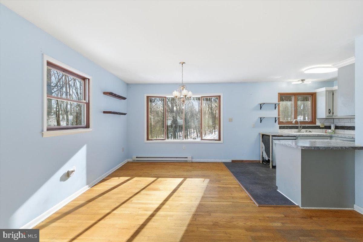 143 Anglemire Drive photo 25