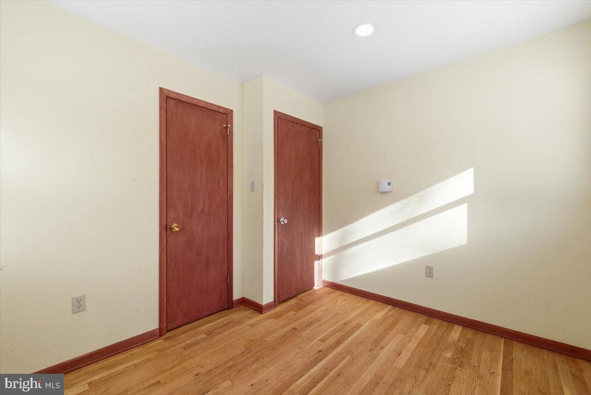 143 Anglemire Drive photo 32