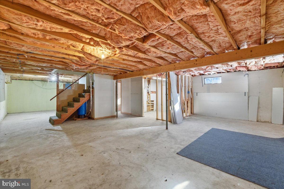 143 Anglemire Drive photo 39