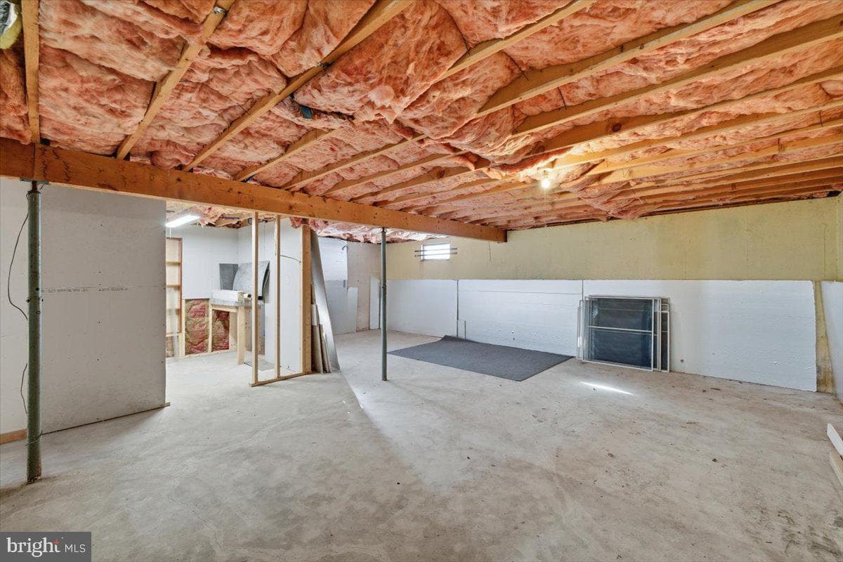 143 Anglemire Drive photo 40