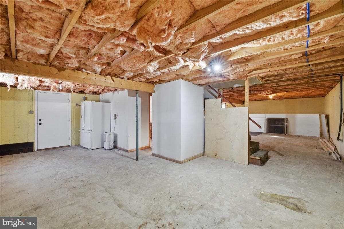 143 Anglemire Drive photo 42