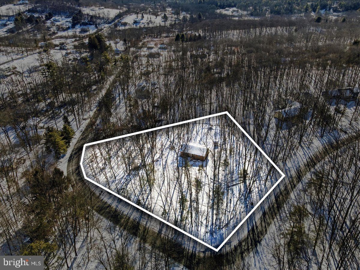 143 Anglemire Drive photo 7