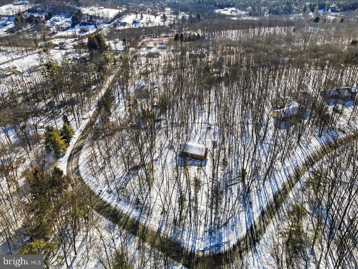 143 Anglemire Drive photo 8