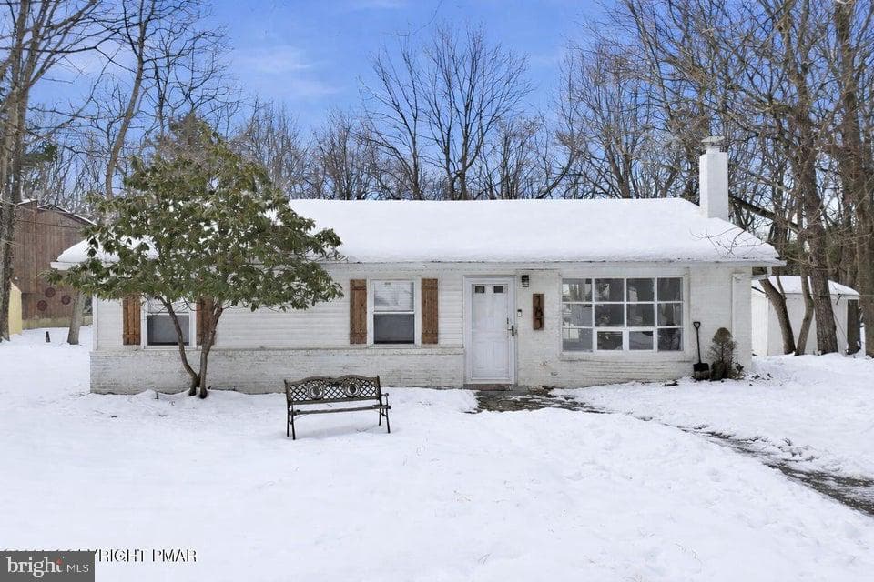 183 Crescent Way photo 2