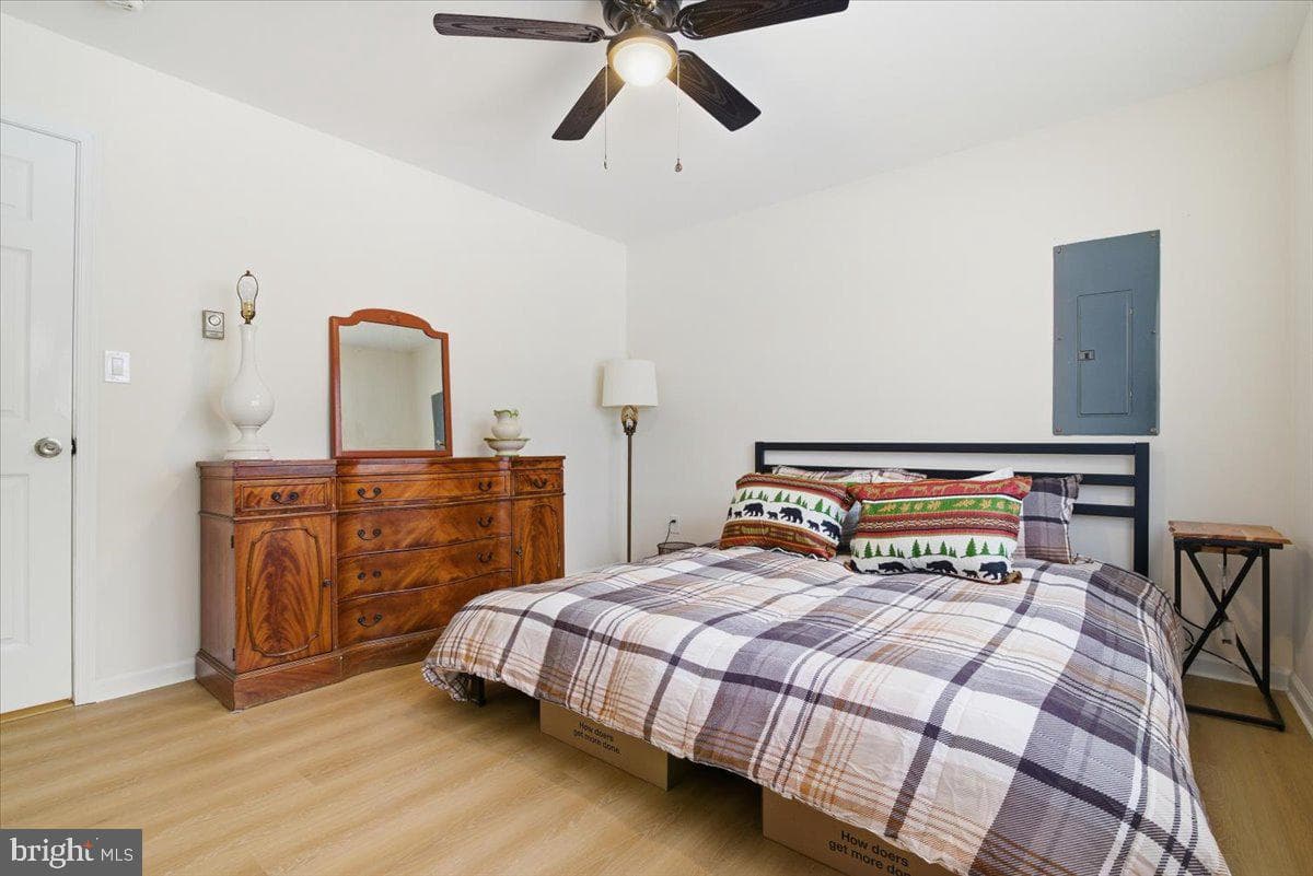 183 Crescent Way photo 32