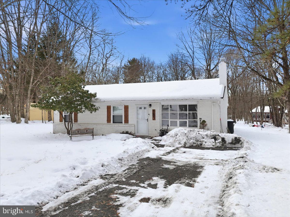183 Crescent Way photo 5