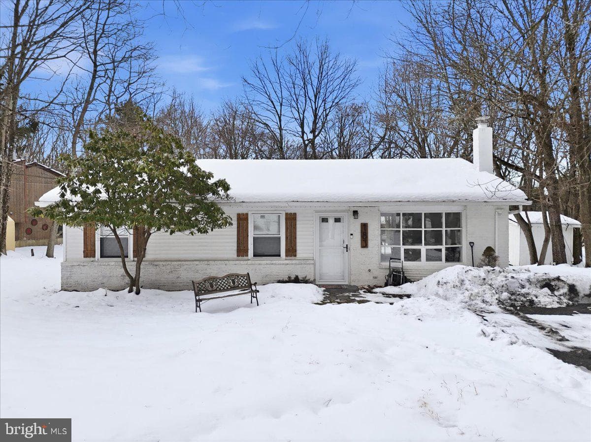 183 Crescent Way photo 6