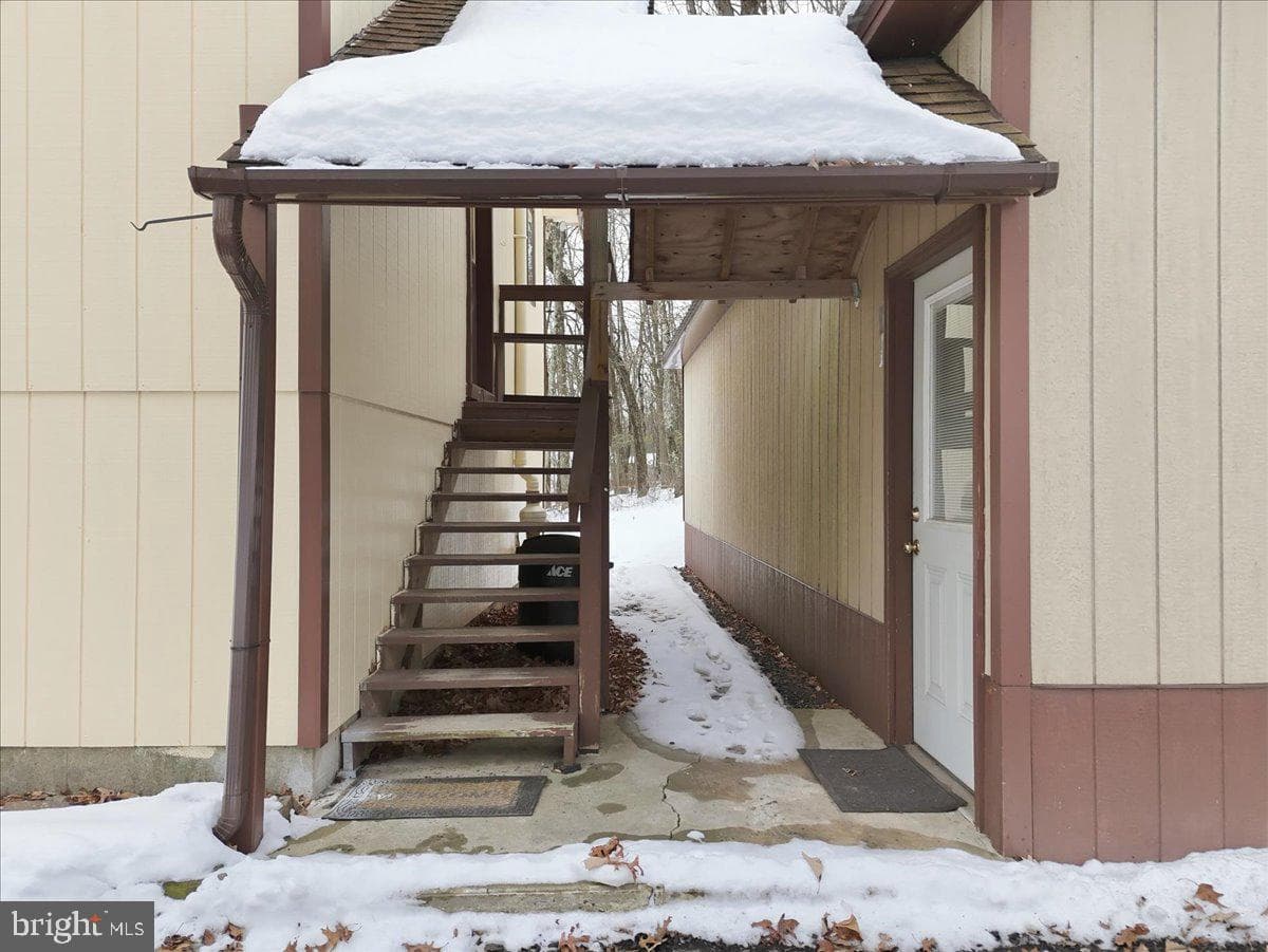 704 Rainbow Terrace photo 8