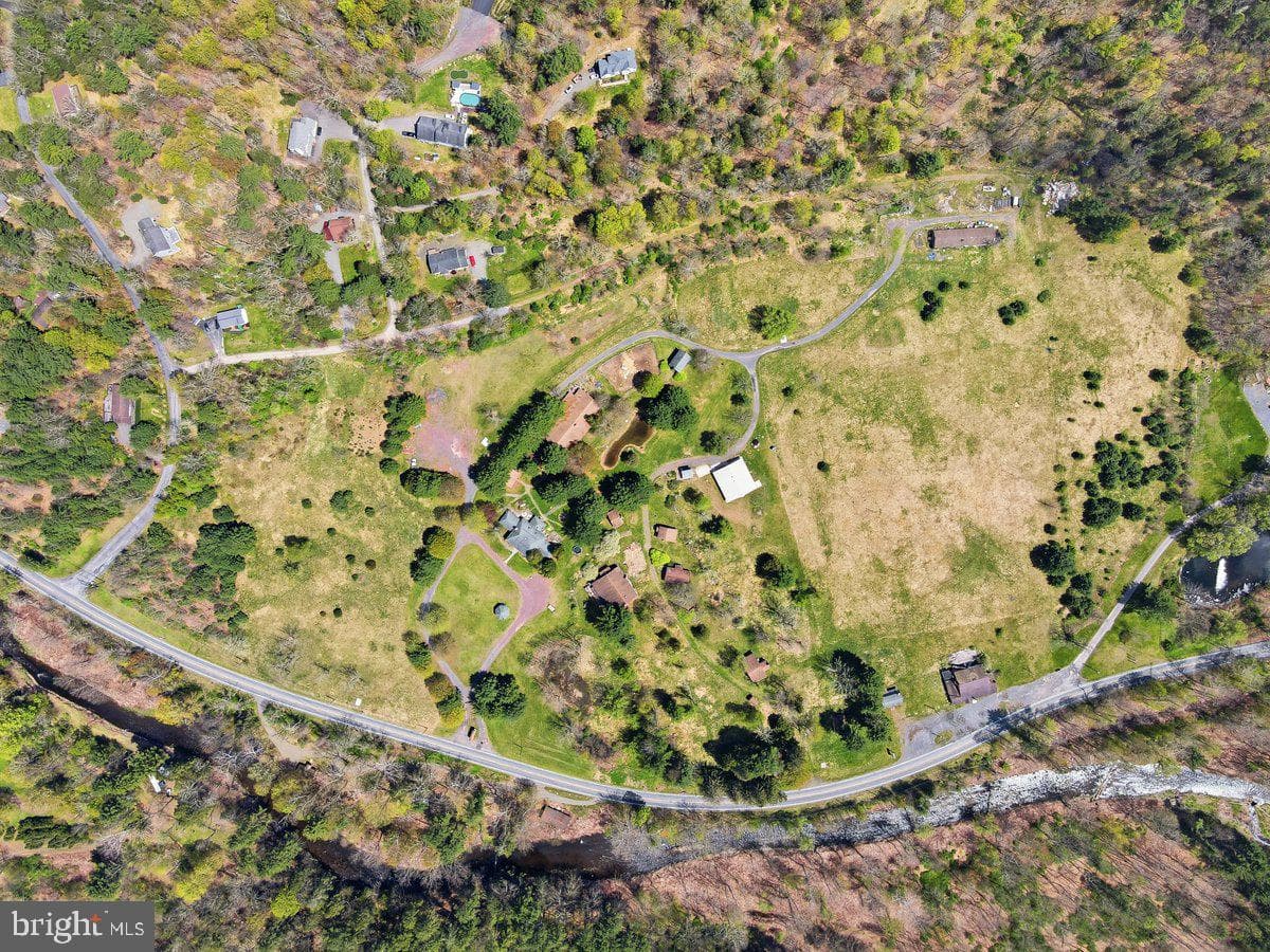 159 Colony Village, Cresco