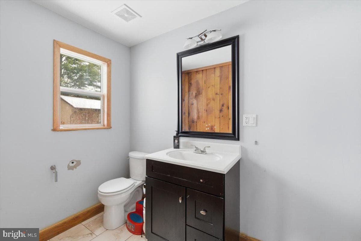 159 Colony Village photo 31