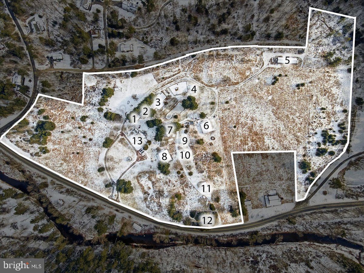 159 Colony Village photo 4