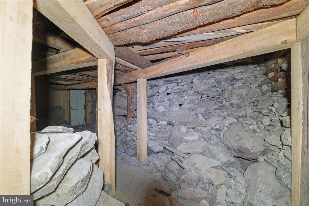 159 Colony Village photo 53